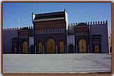 Eingang zum Knigspalast (18KB)